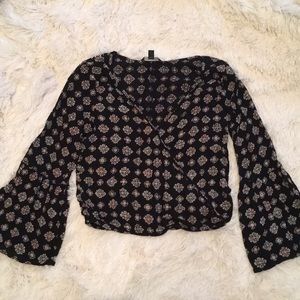 XS LOW CUT AMERICAN EAGLE TOP